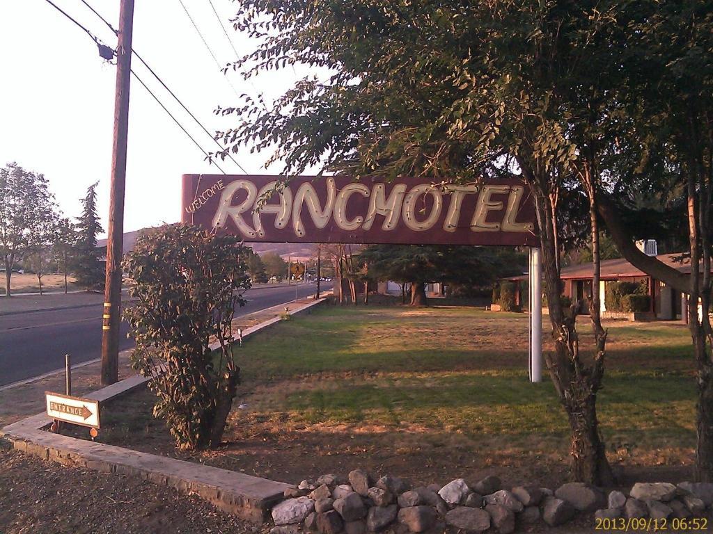 Ranch Motel Техачапи Экстерьер фото